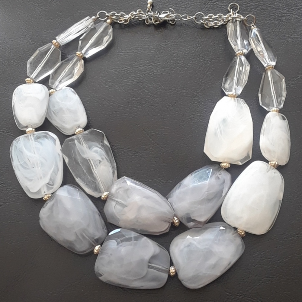 Ombre Gray, white, clear chunky necklace